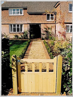 Traditional front garden